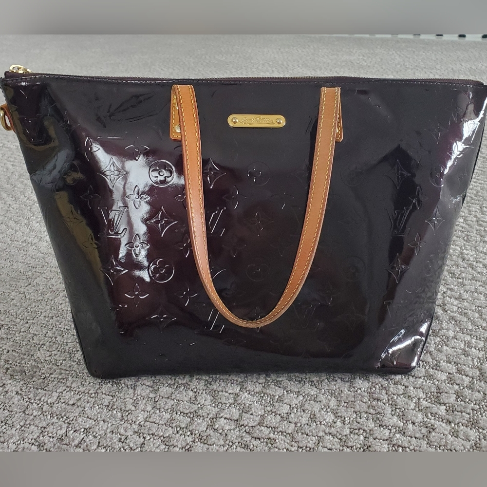 Authentic Louis Vuitton Bellevue in Vernis leather